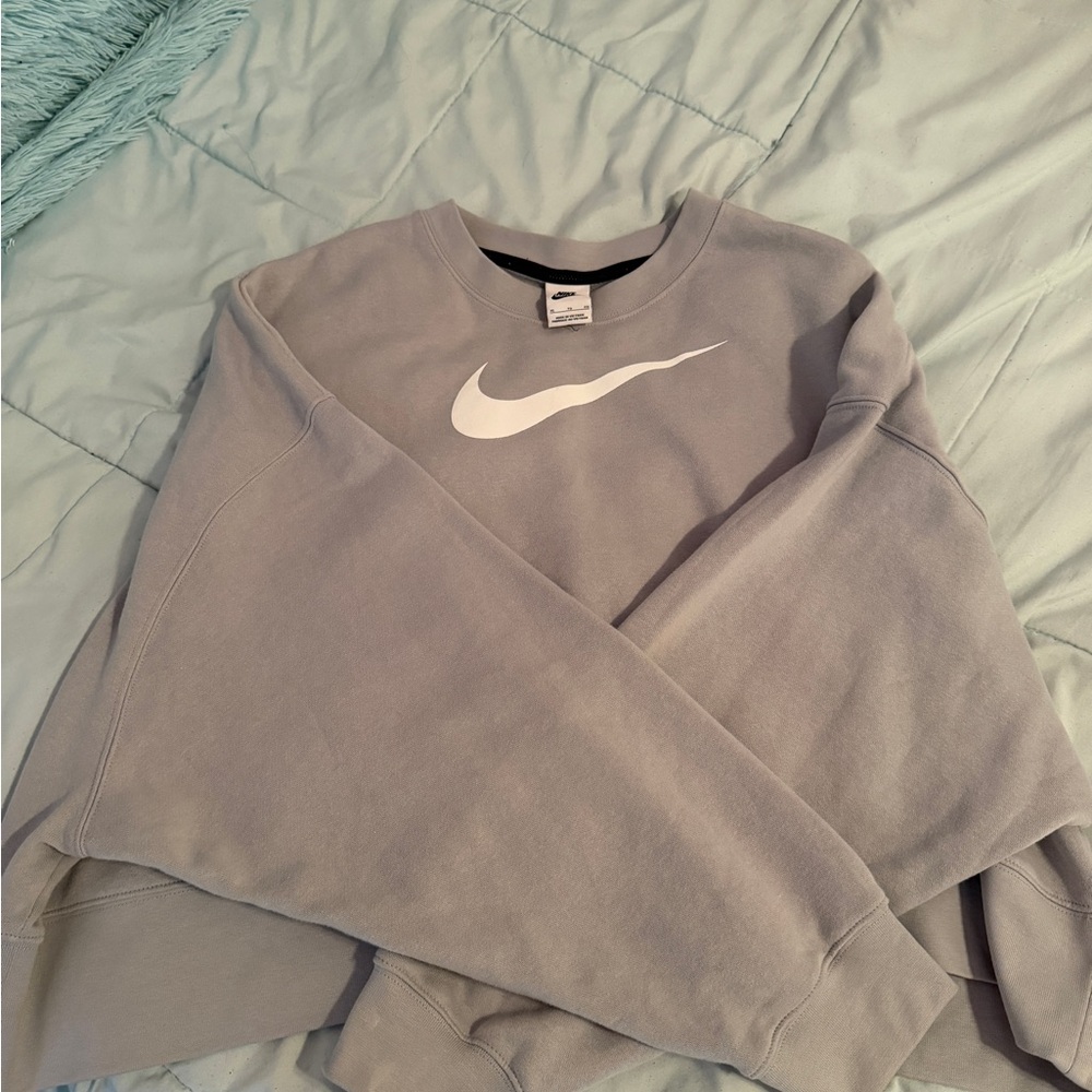 Nike Women's Classic Gray Sweatshirt